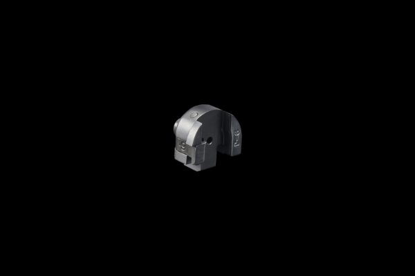 Extractor and Interchangeable Breechface with Screw  